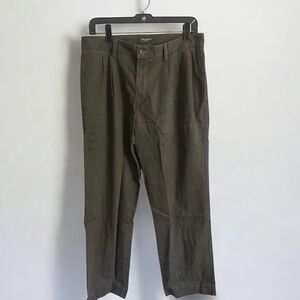 Eddie Bauer Men’s Chino Pants 32x30 Olive Green Pleated Front Fall 2008